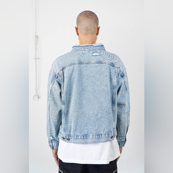 FAVELA Denim Trucker Jacket • Distressed Blue • Medium - Picture 2 of 3